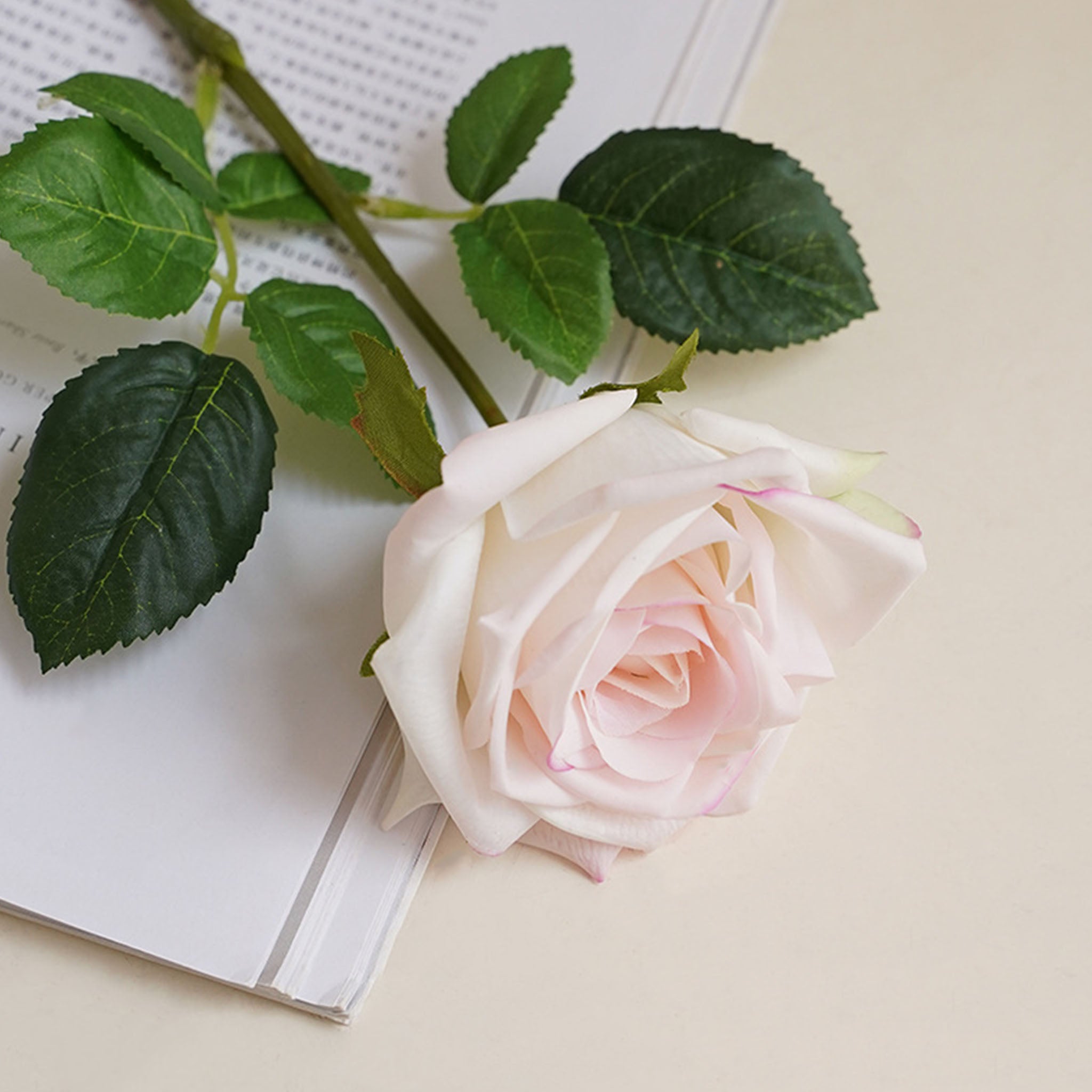 Realisic Faux Flowers Natural Touch Roses