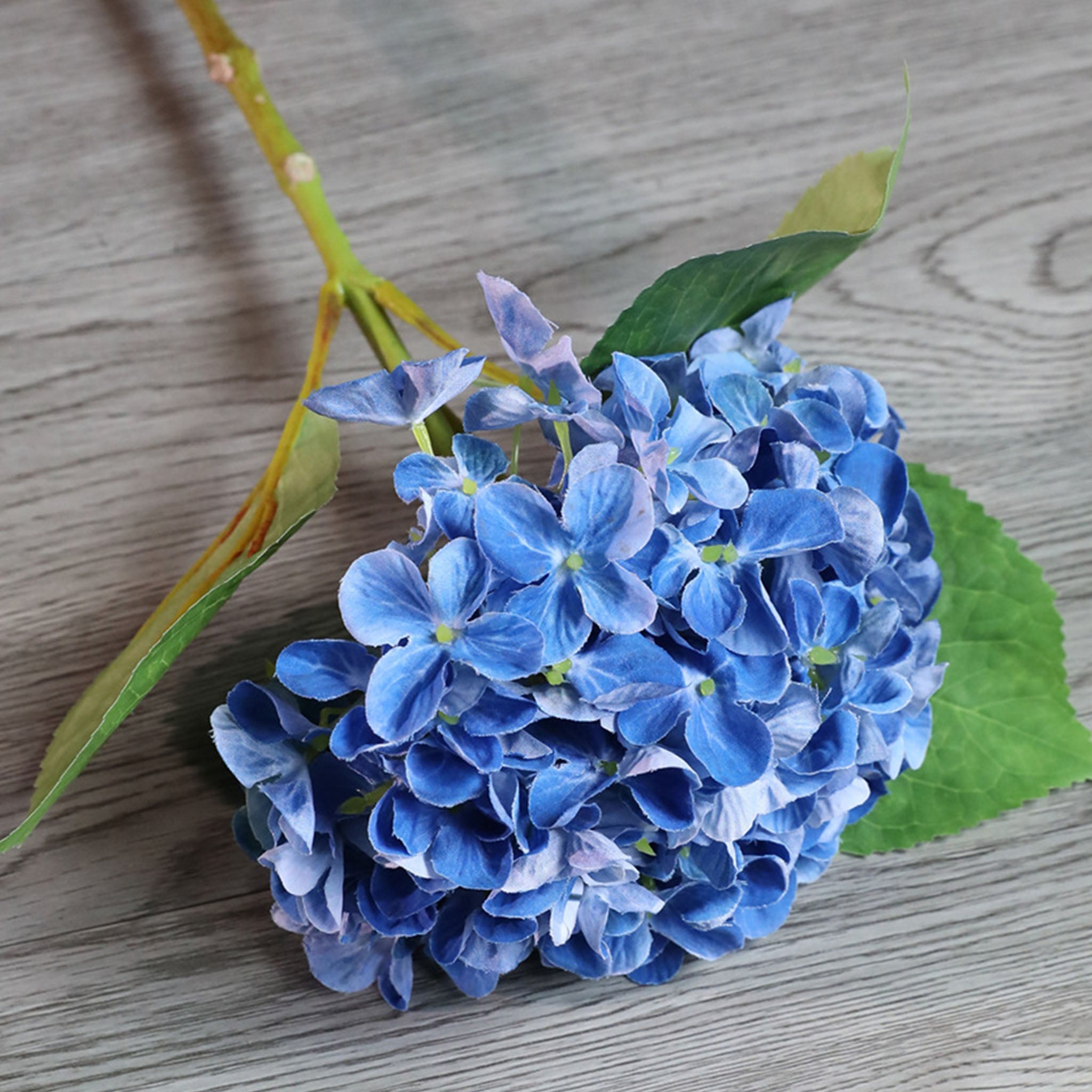 Realistic Fake Hydrangea Flowers 18"