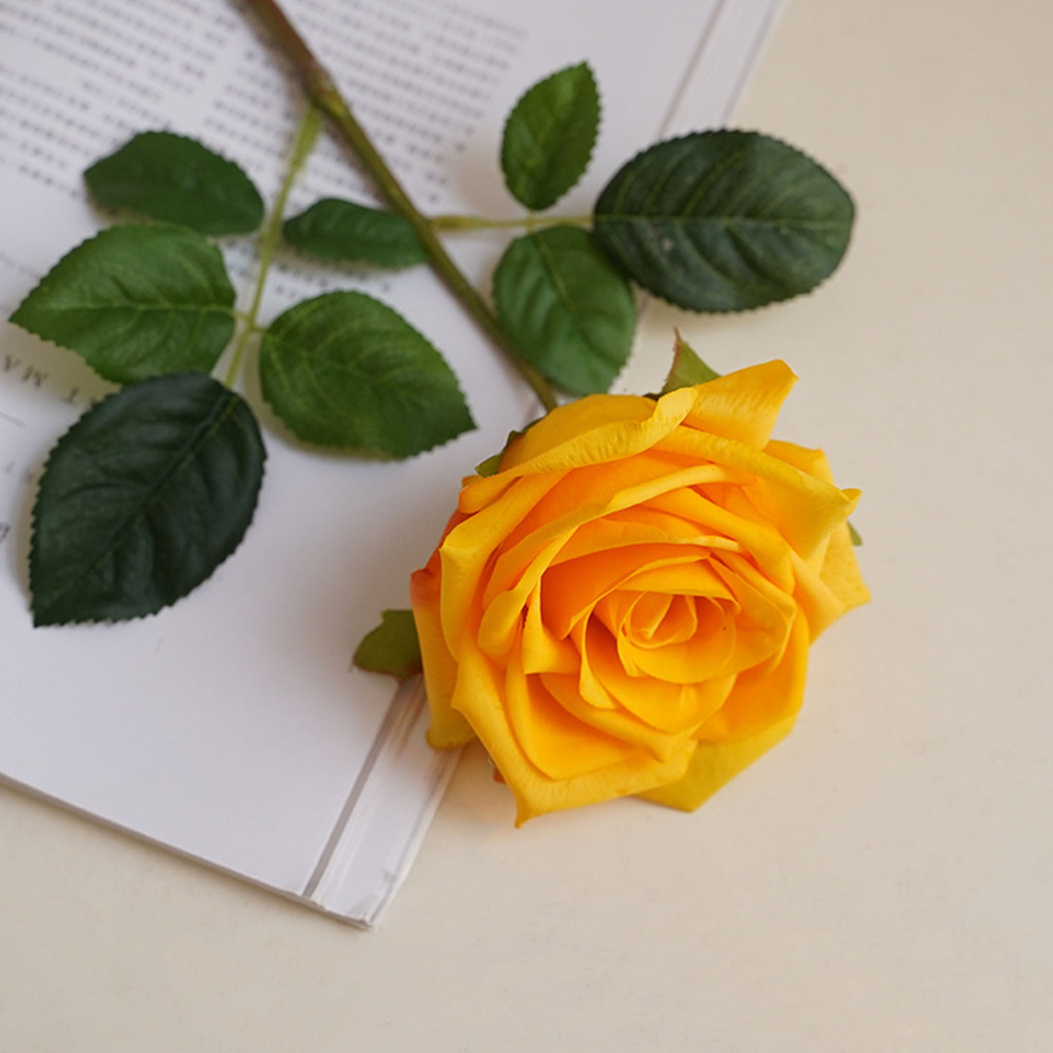 Realisic Faux Flowers Natural Touch Roses